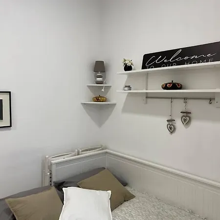 شقة Tiny House - 15 Minutes To Duomo ميلان